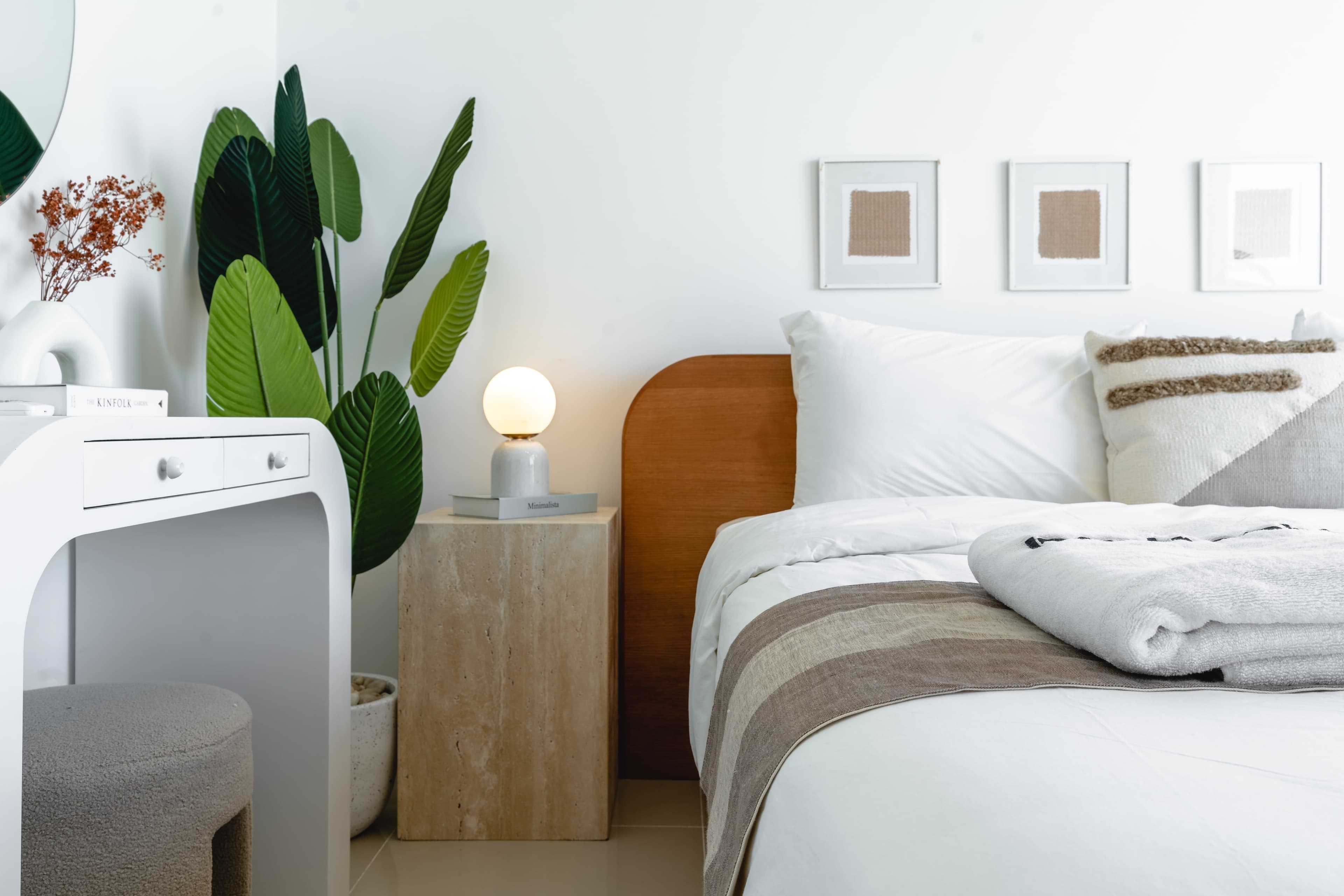 Spacious penthouse at G-1 Cribs